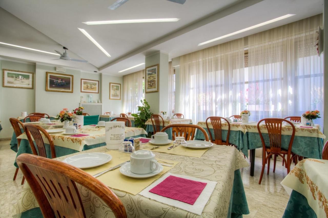 Albergo Villa Lucia بيلاريا-إيجيا مارينا المظهر الخارجي الصورة